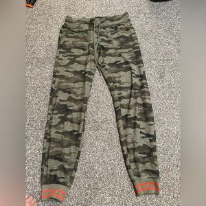 PJ Salvage camo joggers